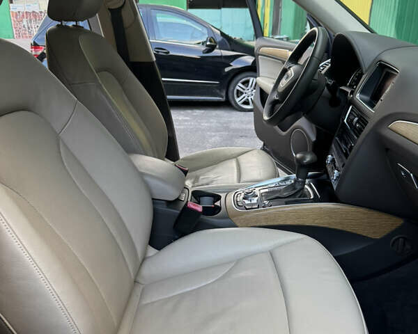 Синий Ауди Ку 5, объемом двигателя 2 л и пробегом 205 тыс. км за 13300 $, фото 94 на Automoto.ua