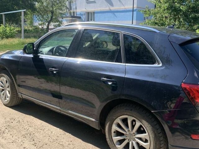 Синій Ауді Ку 5, об'ємом двигуна 2 л та пробігом 125 тис. км за 14000 $, фото 4 на Automoto.ua