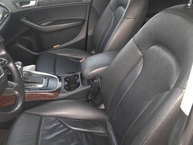 Синій Ауді Ку 5, об'ємом двигуна 2 л та пробігом 246 тис. км за 13000 $, фото 8 на Automoto.ua