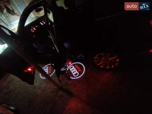 Синий Ауди Ку 5, объемом двигателя 1.98 л и пробегом 261 тыс. км за 12800 $, фото 6 на Automoto.ua