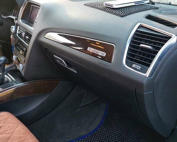Синий Ауди Ку 5, объемом двигателя 3 л и пробегом 299 тыс. км за 16000 $, фото 6 на Automoto.ua