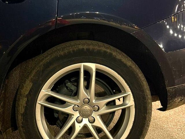 Синий Ауди Ку 5, объемом двигателя 2 л и пробегом 220 тыс. км за 16500 $, фото 3 на Automoto.ua