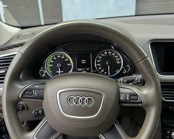 Синий Ауди Ку 5, объемом двигателя 2 л и пробегом 205 тыс. км за 13300 $, фото 59 на Automoto.ua