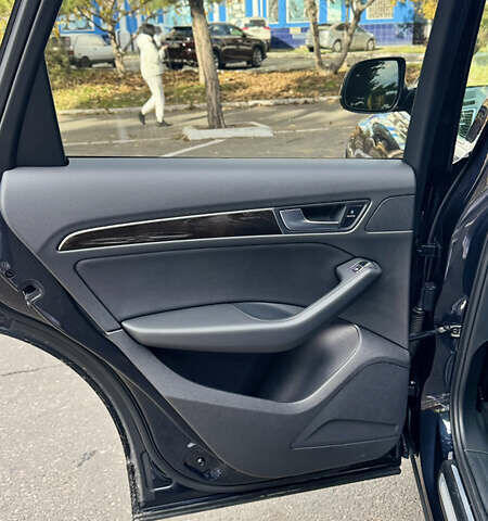 Ауді Ку 5 2013 у Одесі на Automoto.ua Синій Ауді Ку 5, об'ємом двигуна 1.98 л та пробігом 210 тис. км за 14400 $, фото 27 на Automoto.ua