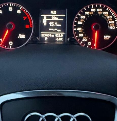 Синій Ауді Ку 5, об'ємом двигуна 2 л та пробігом 227 тис. км за 11500 $, фото 8 на Automoto.ua