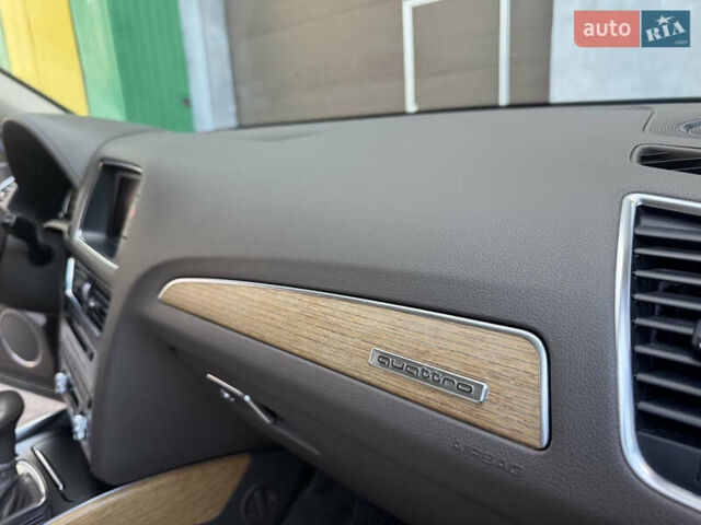 Синий Ауди Ку 5, объемом двигателя 2 л и пробегом 205 тыс. км за 13300 $, фото 91 на Automoto.ua