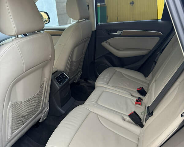 Синий Ауди Ку 5, объемом двигателя 2 л и пробегом 205 тыс. км за 13300 $, фото 73 на Automoto.ua