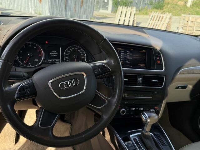 Синій Ауді Ку 5, об'ємом двигуна 2 л та пробігом 143 тис. км за 15600 $, фото 19 на Automoto.ua