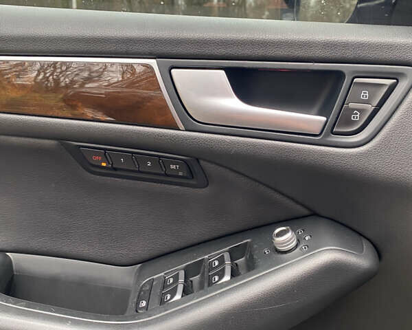 Синий Ауди Ку 5, объемом двигателя 2 л и пробегом 237 тыс. км за 15000 $, фото 13 на Automoto.ua