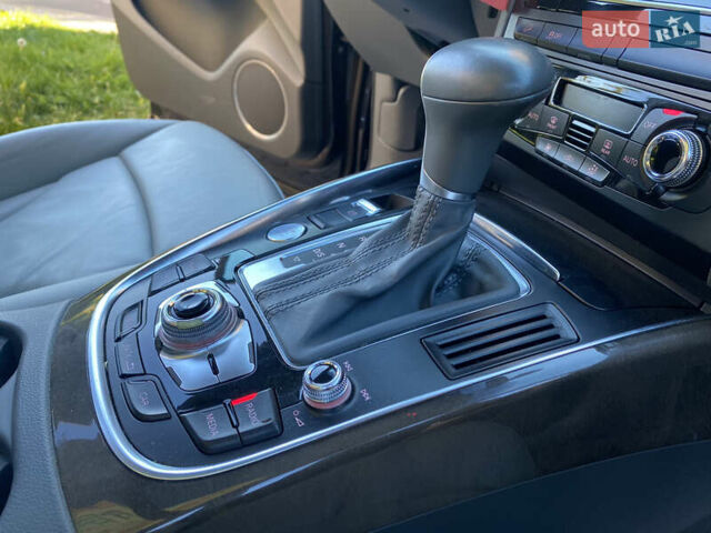 Синій Ауді Ку 5, об'ємом двигуна 2 л та пробігом 170 тис. км за 12900 $, фото 42 на Automoto.ua