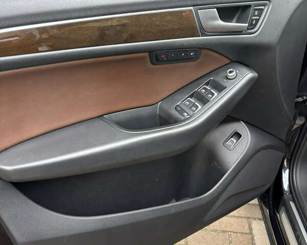 Синій Ауді Ку 5, об'ємом двигуна 1.98 л та пробігом 162 тис. км за 16600 $, фото 60 на Automoto.ua