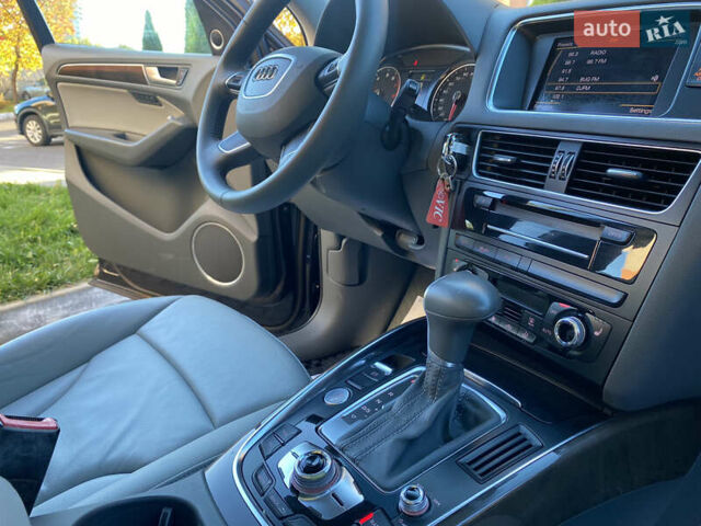 Синій Ауді Ку 5, об'ємом двигуна 2 л та пробігом 170 тис. км за 12900 $, фото 45 на Automoto.ua