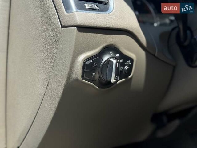 Синий Ауди Ку 5, объемом двигателя 1.98 л и пробегом 183 тыс. км за 16800 $, фото 9 на Automoto.ua