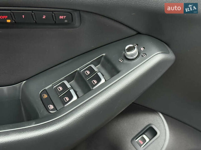 Синий Ауди Ку 5, объемом двигателя 1.98 л и пробегом 281 тыс. км за 12499 $, фото 38 на Automoto.ua