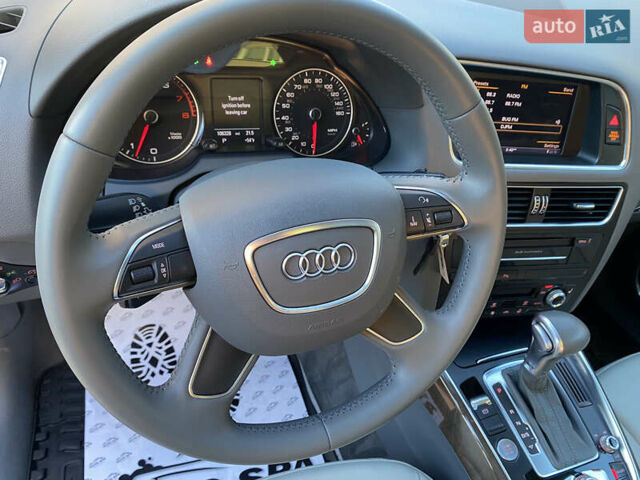 Синій Ауді Ку 5, об'ємом двигуна 2 л та пробігом 170 тис. км за 12900 $, фото 56 на Automoto.ua