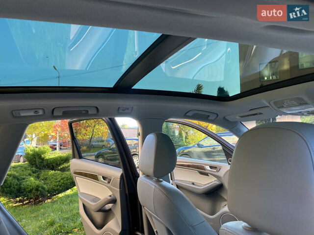 Синій Ауді Ку 5, об'ємом двигуна 2 л та пробігом 170 тис. км за 12900 $, фото 33 на Automoto.ua