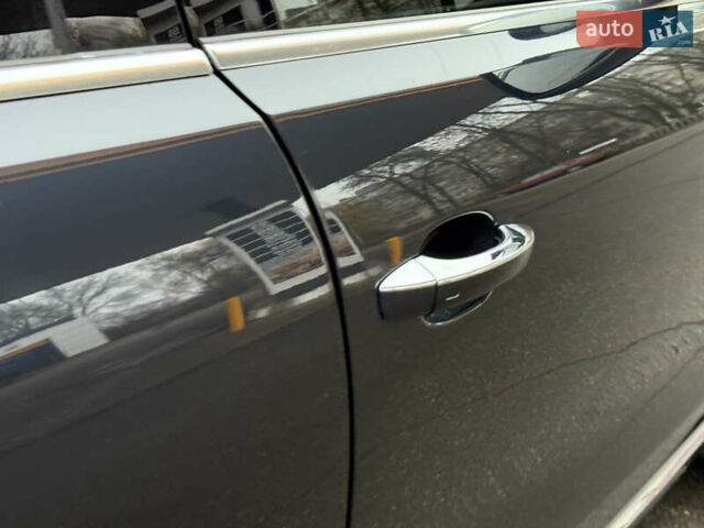 Синий Ауди Ку 5, объемом двигателя 1.98 л и пробегом 281 тыс. км за 12499 $, фото 31 на Automoto.ua