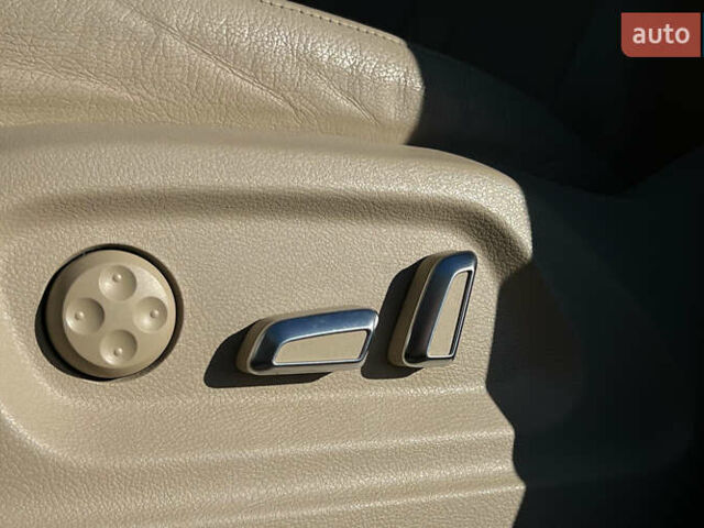 Синий Ауди Ку 5, объемом двигателя 3 л и пробегом 291 тыс. км за 16300 $, фото 19 на Automoto.ua