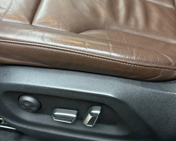 Синій Ауді Ку 5, об'ємом двигуна 1.98 л та пробігом 162 тис. км за 16600 $, фото 17 на Automoto.ua