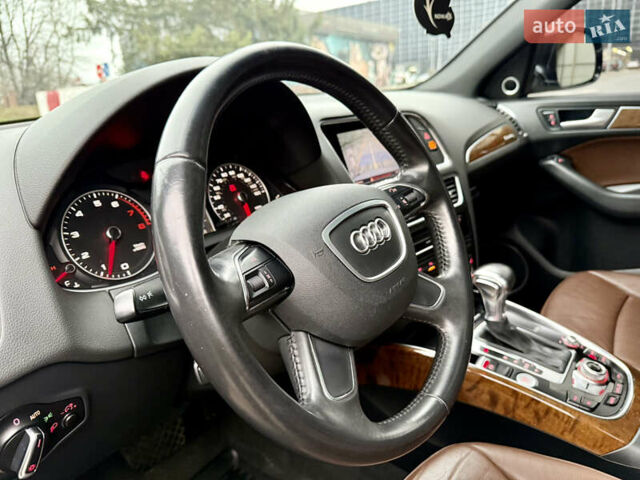 Синий Ауди Ку 5, объемом двигателя 2 л и пробегом 220 тыс. км за 15900 $, фото 58 на Automoto.ua
