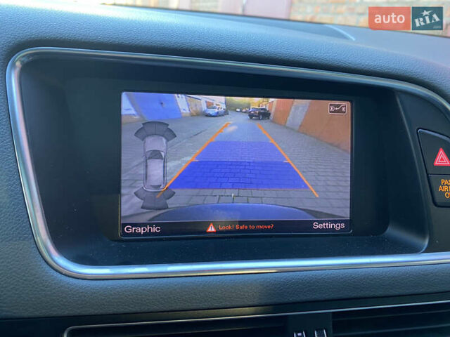 Синій Ауді Ку 5, об'ємом двигуна 2 л та пробігом 170 тис. км за 12900 $, фото 67 на Automoto.ua