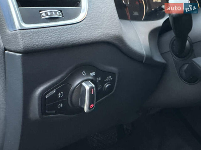 Синий Ауди Ку 5, объемом двигателя 2 л и пробегом 222 тыс. км за 14200 $, фото 42 на Automoto.ua