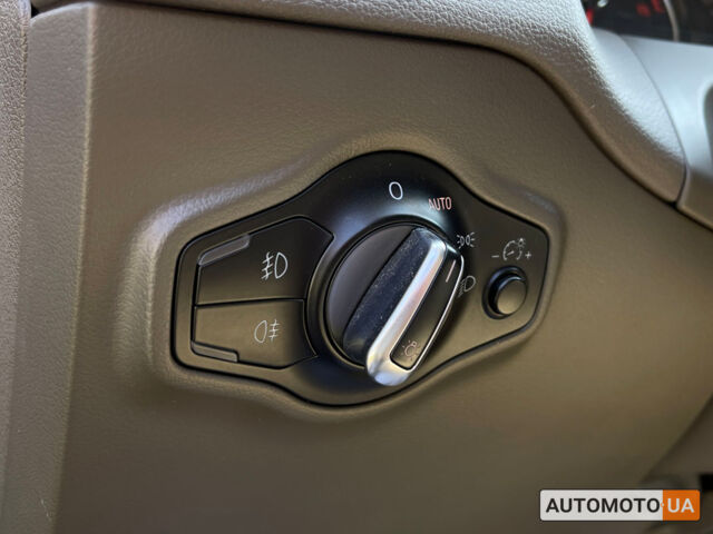 Синий Ауди Ку 5, объемом двигателя 3 л и пробегом 145 тыс. км за 14999 $, фото 17 на Automoto.ua