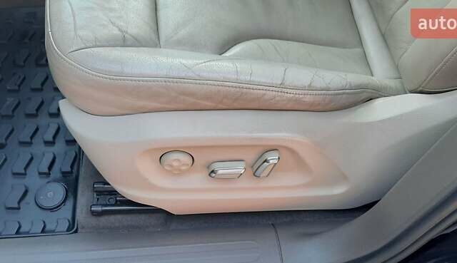 Синій Ауді Ку 5, об'ємом двигуна 3 л та пробігом 148 тис. км за 13500 $, фото 8 на Automoto.ua