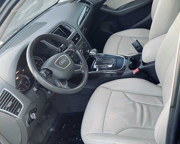 Синій Ауді Ку 5, об'ємом двигуна 1.98 л та пробігом 141 тис. км за 14500 $, фото 8 на Automoto.ua