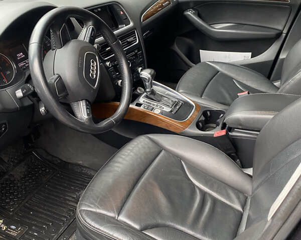 Синий Ауди Ку 5, объемом двигателя 2 л и пробегом 237 тыс. км за 15000 $, фото 10 на Automoto.ua