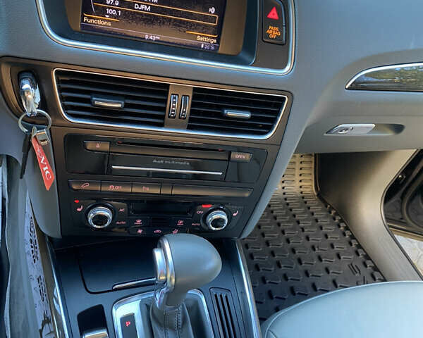 Синій Ауді Ку 5, об'ємом двигуна 2 л та пробігом 170 тис. км за 12900 $, фото 15 на Automoto.ua