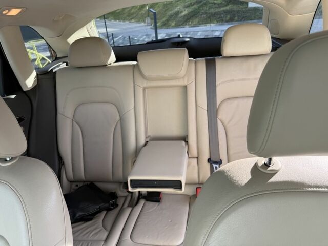 Синій Ауді Ку 5, об'ємом двигуна 2 л та пробігом 143 тис. км за 15600 $, фото 14 на Automoto.ua