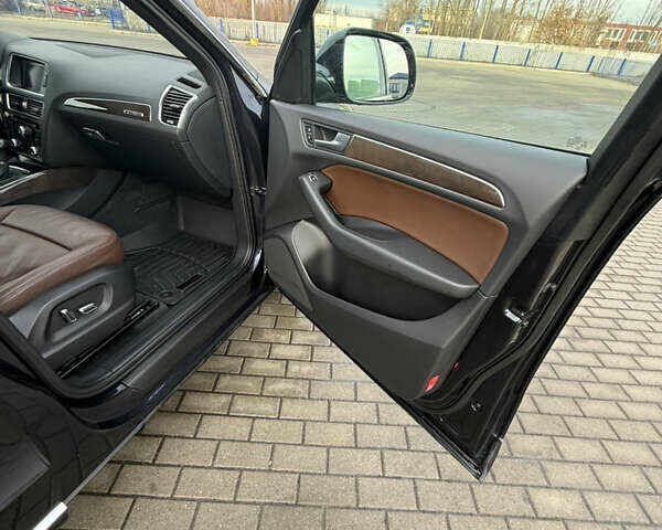 Синий Ауди Ку 5, объемом двигателя 1.98 л и пробегом 195 тыс. км за 13400 $, фото 20 на Automoto.ua