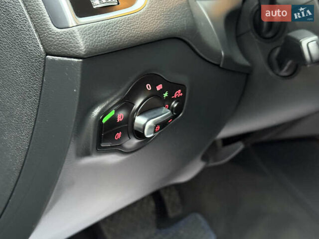 Синий Ауди Ку 5, объемом двигателя 1.98 л и пробегом 281 тыс. км за 12499 $, фото 42 на Automoto.ua