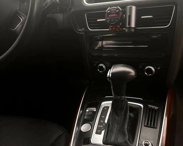 Синій Ауді Ку 5, об'ємом двигуна 1.98 л та пробігом 268 тис. км за 13600 $, фото 18 на Automoto.ua