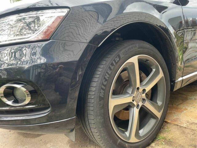 Синий Ауди Ку 5, объемом двигателя 3 л и пробегом 214 тыс. км за 23700 $, фото 2 на Automoto.ua