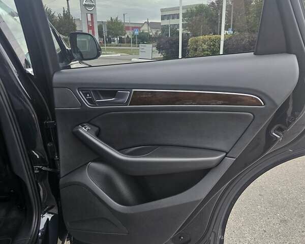 Синій Ауді Ку 5, об'ємом двигуна 1.98 л та пробігом 199 тис. км за 15450 $, фото 65 на Automoto.ua