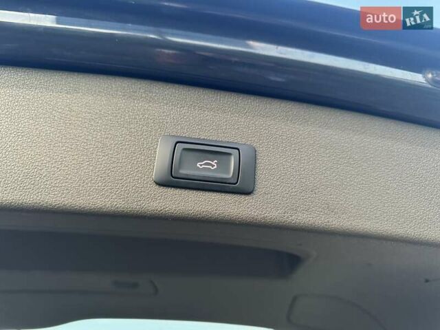 Ауди Ку 5 2015 в Трускавце на Automoto.ua Синий Ауди Ку 5, объемом двигателя 2 л и пробегом 150 тыс. км за 16300 $, фото 4 на Automoto.ua