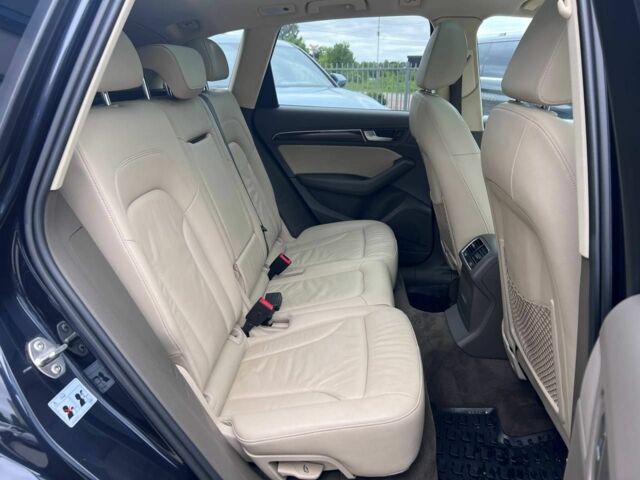 Синий Ауди Ку 5, объемом двигателя 2 л и пробегом 153 тыс. км за 345 $, фото 18 на Automoto.ua