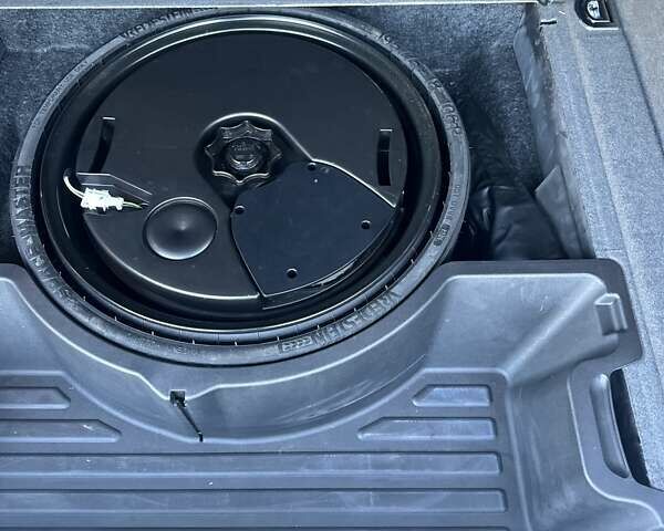 Синій Ауді Ку 5, об'ємом двигуна 2 л та пробігом 215 тис. км за 14500 $, фото 27 на Automoto.ua