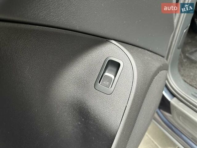 Ауди Ку 5 2015 в Киеве на Automoto.ua Синий Ауди Ку 5, объемом двигателя 1.98 л и пробегом 121 тыс. км за 18700 $, фото 17 на Automoto.ua