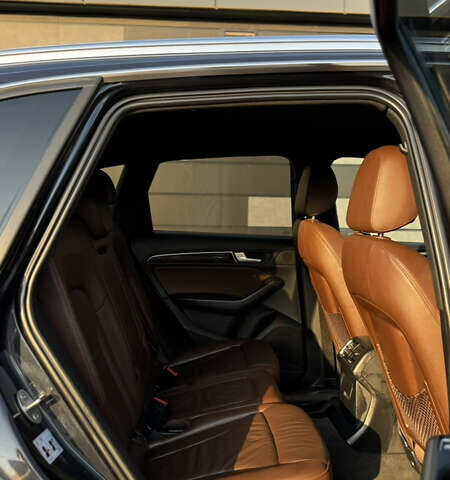 Синий Ауди Ку 5, объемом двигателя 1.98 л и пробегом 110 тыс. км за 18050 $, фото 7 на Automoto.ua