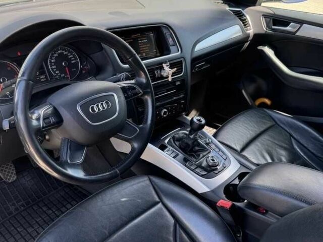 Синий Ауди Ку 5, объемом двигателя 2 л и пробегом 210 тыс. км за 16800 $, фото 10 на Automoto.ua