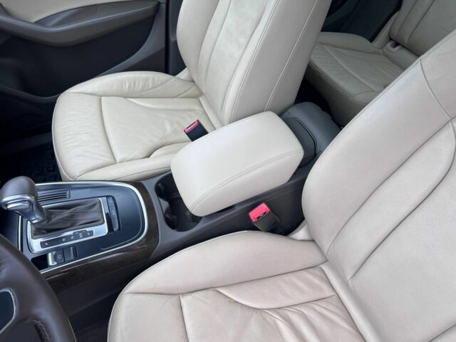 Синий Ауди Ку 5, объемом двигателя 2 л и пробегом 153 тыс. км за 345 $, фото 19 на Automoto.ua