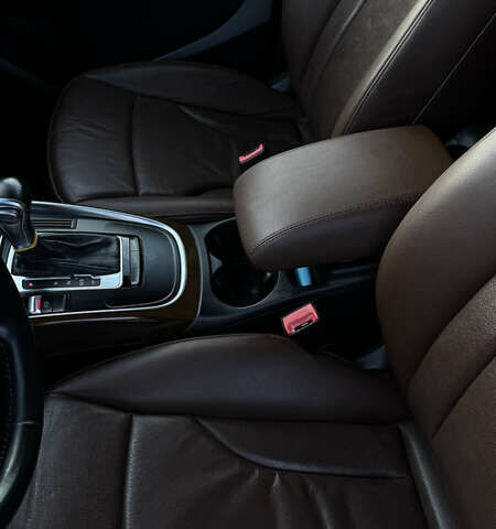 Синий Ауди Ку 5, объемом двигателя 1.98 л и пробегом 110 тыс. км за 18050 $, фото 3 на Automoto.ua