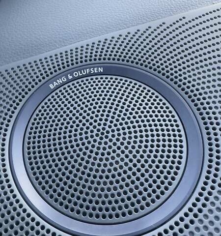 Синій Ауді Ку 5, об'ємом двигуна 2 л та пробігом 215 тис. км за 14500 $, фото 24 на Automoto.ua