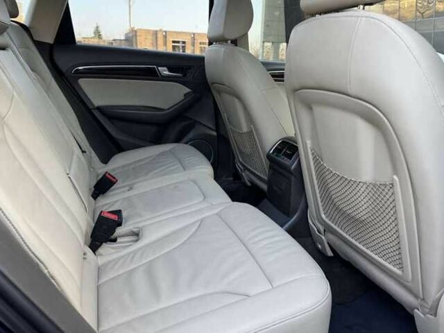 Синий Ауди Ку 5, объемом двигателя 2 л и пробегом 120 тыс. км за 12500 $, фото 8 на Automoto.ua