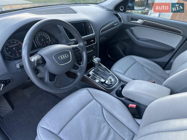 Ауді Ку 5 2015 у Чернівцях на Automoto.ua Синій Ауді Ку 5, об'ємом двигуна 2 л та пробігом 205 тис. км за 14000 $, фото 11 на Automoto.ua
