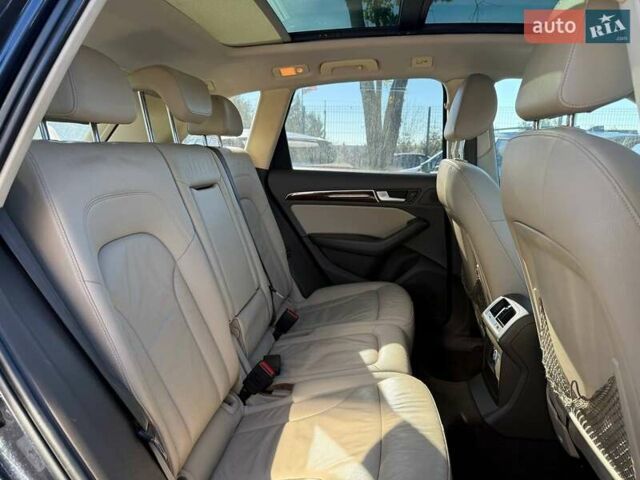 Синий Ауди Ку 5, объемом двигателя 1.98 л и пробегом 151 тыс. км за 15500 $, фото 19 на Automoto.ua