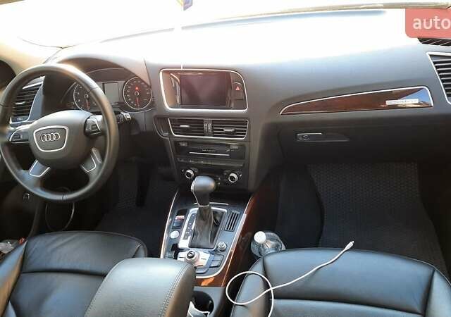 Ауди Ку 5 2015 в Львове на Automoto.ua Синий Ауди Ку 5, объемом двигателя 1.98 л и пробегом 130 тыс. км за 15650 $, фото 14 на Automoto.ua